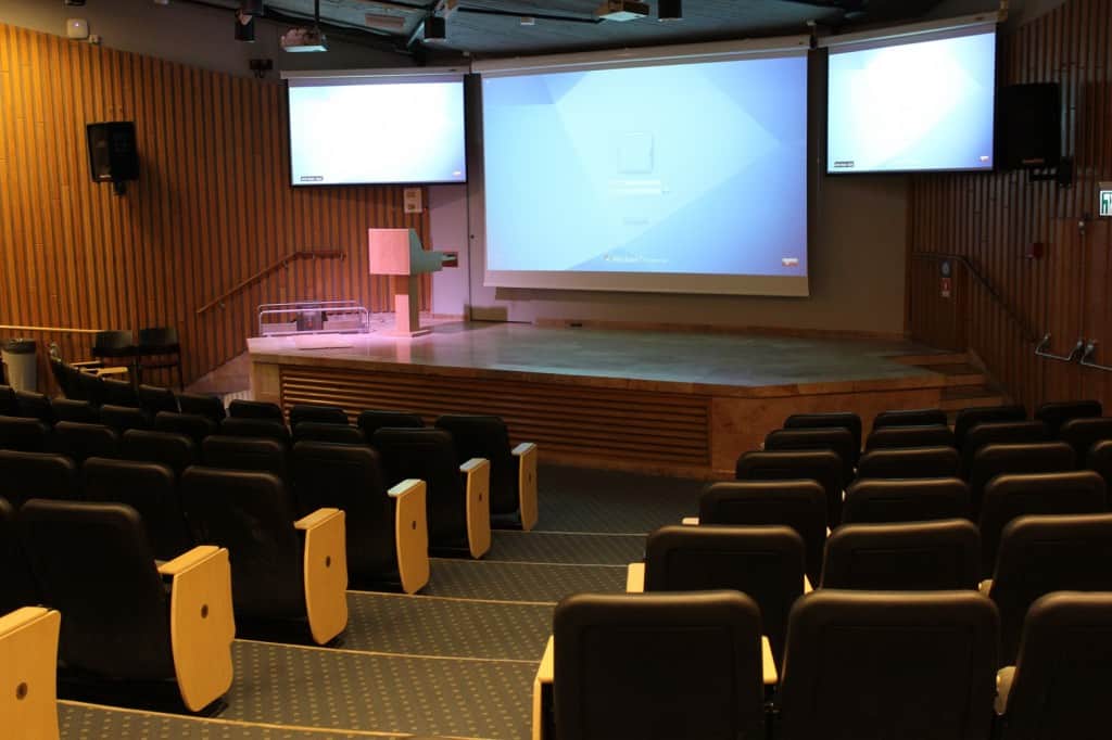 שולחן מרצה חכם, עמדת מרצה חכמה, פודיום חכם, עם שליטה על כל אביזרי המולטימדיה באולם. רמקול, סאונד, תאורה, מיזוג, Table Lecturer smart, smart lecturer position, Smart podium with control of all multimedia accessories hall. Speaker, sound, lighting, air conditioning and more