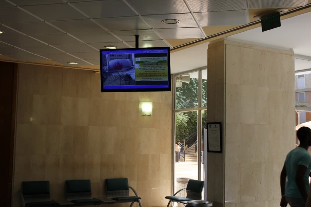 שילוט דיגיטלי, שילוט דיגיטלי לאוניברסיטה, שילוט דיגיטלי לאוניברסיטאות, שילוט דיגיטלי למכללה, שילוט דיגיטלי למכללות, שילוט דיגיטלי למתנס, שילוט דיגיטלי לחוגים, הודעות לתלמידים, הודעות לסטודנטים, מסכים דיגיטליים, פרסום, פרסום דיגיטלי, פרסום במסך, פרסום במסכים, מידע, תוכן, digital signage for kids, digital signage for school, digital signage for community center, digital signage for students, digital screens, advertising, digital advertising, advertising screen, advertising screens, information, content, digital signage,